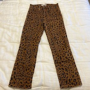 Madewell Stovepipe Cheetah Pring Jeans. Size 23.